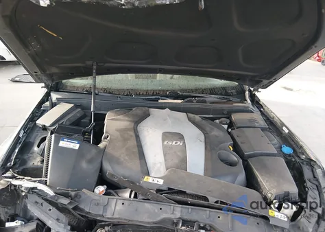 2012 Hyundai Genesis 3.8 z USA, uszkodzony, nr VIN KMHGC4DD9CU193624